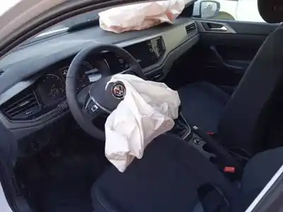 Veicolo di demolizione volkswagen polo 1.0 tsi dell'anno 2021 alimentato dlac