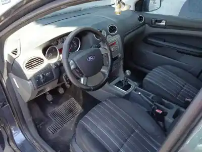 Vehicul casat ford focus turnier (cb4) 1.6 16v cat al anului 2008 alimentat shda