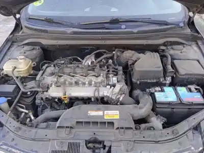 Vehicul casat kia cee´´d sporty wagon 1.6 crdi cat al anului 2012 alimentat d4fbl