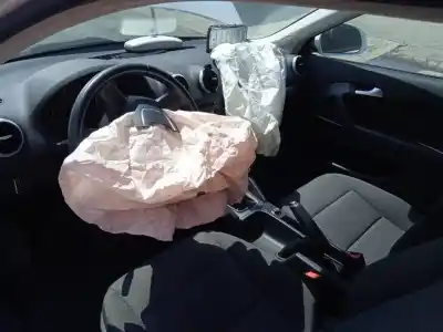 Veicolo di demolizione audi a3 (8p) 1.9 tdi ambiente dell'anno 2009 alimentato bls