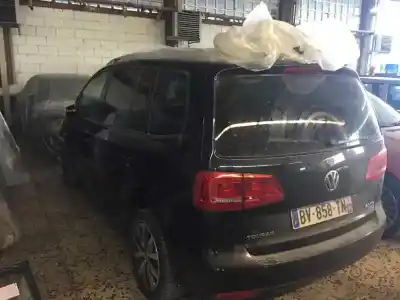 Veículo de Sucata VOLKSWAGEN TOURAN (1T3) 2.0 TDI do ano 2011 alimentado CFH