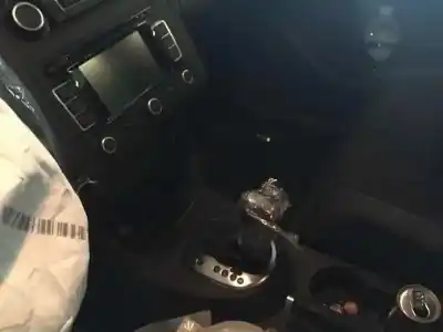 Veículo de Sucata volkswagen touran (1t3) 2.0 tdi do ano 2011 alimentado cfh