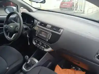 Sloopvoertuig kia rio concept van het jaar 2016 aangedreven d3fa