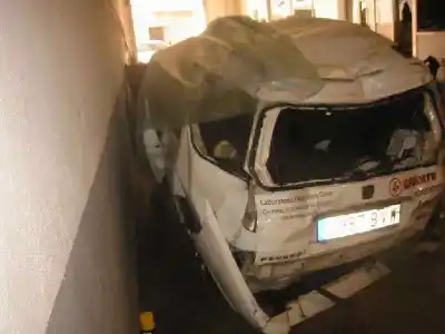 Veículo de Sucata peugeot 306 break xt do ano 1997 alimentado 