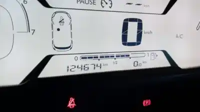 Hurda Aracı citroen c4 picasso ii 1.2 thp 130 yılın 2015 güçlü hn02