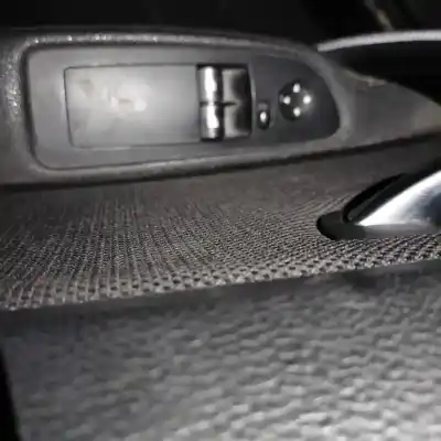 Véhicule à la ferraille bmw serie 1 coupe (e82) 118d de l'année 2011 alimenté n47d20c