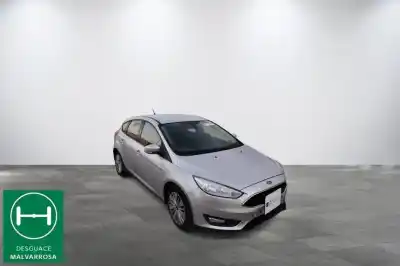 Véhicule à la ferraille FORD FOCUS LIM. 1.6 TDCi CAT de l'année 2015 alimenté 