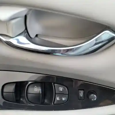 Sloopvoertuig nissan leaf i (ze0) eléctrico acenta van het jaar 2013 aangedreven 