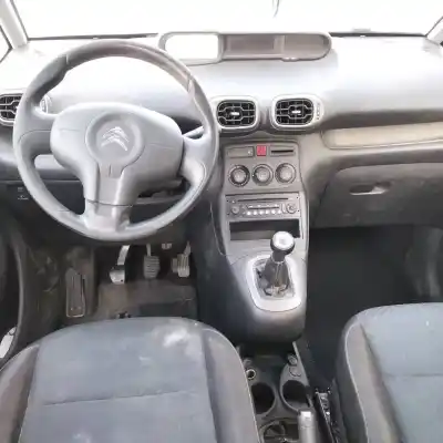 Veículo de Sucata citroen c3 picasso 1.4 16v do ano 2014 alimentado 8f01