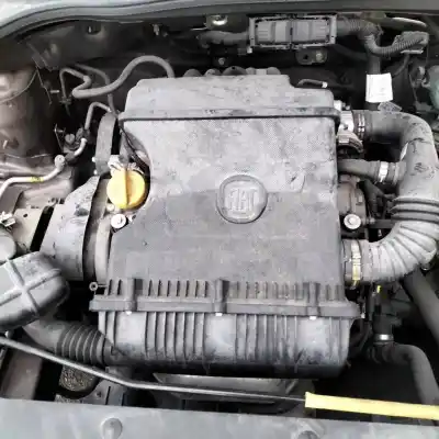 Veicolo di demolizione fiat tipo sedán (356_, 357_) 1.4 (356sxa1b) dell'anno 2017 alimentato 843a1000