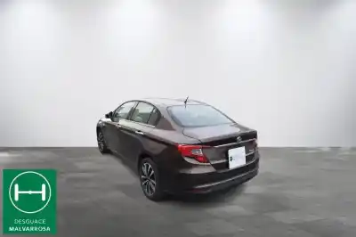 Veicolo di demolizione fiat tipo sedán (356_, 357_) 1.4 (356sxa1b) dell'anno 2017 alimentato 843a1000