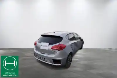 Veículo de Sucata kia cee´´d 1.4 crdi cat do ano 2018 alimentado d4fc