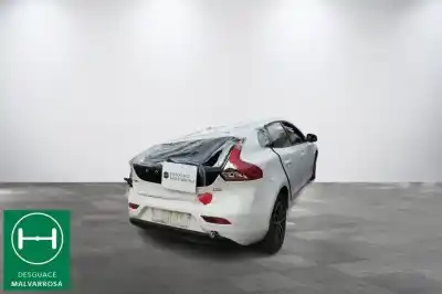 Veículo de Sucata volvo v40 2.0 diesel cat do ano 2018 alimentado d4204t8