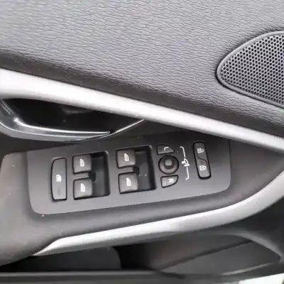 Veículo de Sucata volvo v40 2.0 diesel cat do ano 2018 alimentado d4204t8