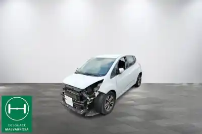 Veicolo di demolizione KIA VENGA 1.6 CAT dell'anno 2017 alimentato G4FC