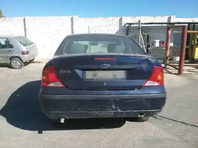 Veículo de Sucata ford focus i sedán (dfw) 1.8 turbo di / tddi do ano 2002 alimentado c9db