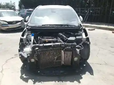 Sloopvoertuig kia carens (rp) d4fd van het jaar 2015 aangedreven d4fd