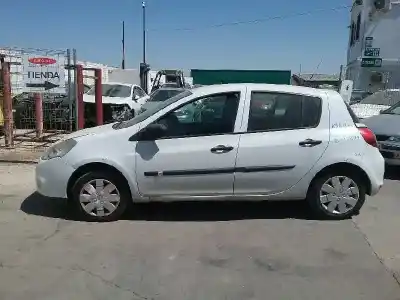 Sloopvoertuig renault clio iii style van het jaar 2010 aangedreven k9k m7