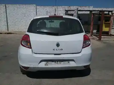 Sloopvoertuig renault clio iii style van het jaar 2010 aangedreven k9k m7