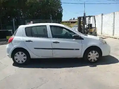 Sloopvoertuig renault clio iii style van het jaar 2010 aangedreven k9k m7