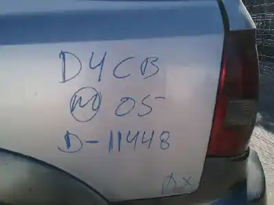 Veicolo di demolizione KIA SORENTO KIA SORENTO I (JC) 2002-2011 dell'anno 2006 alimentato D4CB