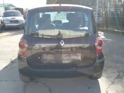 Veicolo di demolizione renault modus i d-k9k j7 dell'anno 2004 alimentato k9k j7