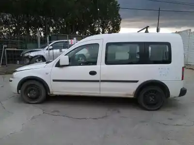 Veículo de Sucata opel combo familiar do ano 2007 alimentado z13dtj