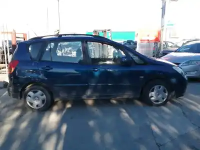 Scrapping Vehicle toyota corolla verso (e12) 2.0d4d 115 of the year 2004 powered 1cdftv