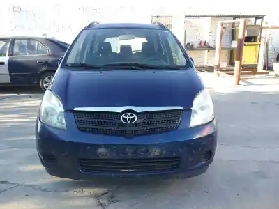 Scrapping Vehicle toyota corolla verso (e12) 2.0d4d 115 of the year 2004 powered 1cdftv