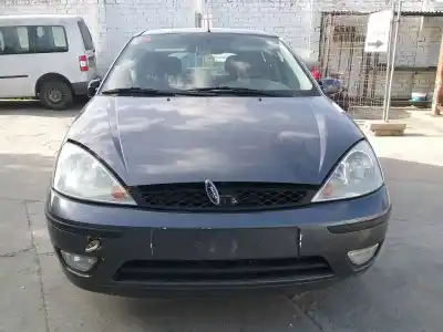 Veículo de Sucata ford focus i sedán (dfw) 1.8 turbo di / tddi do ano 2002 alimentado c9db