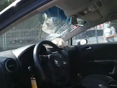 Veículo de Sucata seat leon (1p1) 1.9 tdi do ano 2007 alimentado bxe