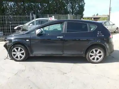 Veicolo di demolizione SEAT LEON (1P1) 1.9 TDI dell'anno 2007 alimentato BXE