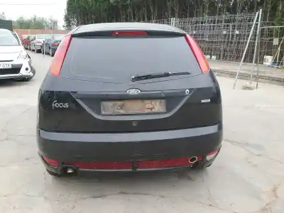 Veículo de Sucata ford focus i sedán (dfw) 1.8 turbo di / tddi do ano 2004 alimentado c9db