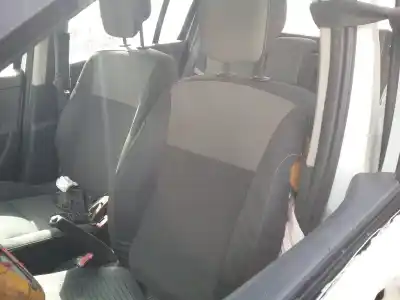 Sloopvoertuig renault clio iii style van het jaar 2010 aangedreven k9k m7