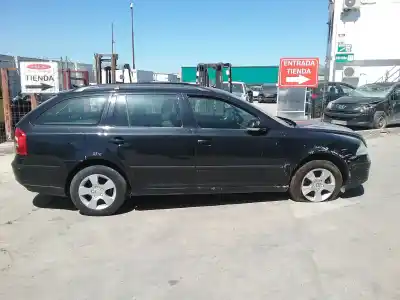Sloopvoertuig skoda octavia berlina (1z3) trend van het jaar 2005 aangedreven bkc