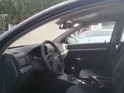 Scrapping Vehicle opel vectra c (z02) 2.0 dti 16v (f69) of the year 2003 powered y20dth