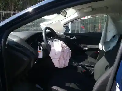 Veículo de Sucata ford focus iii sedán 1.0 ecoboost do ano 2018 alimentado m2dc