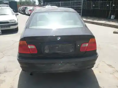 Veículo de Sucata bmw serie 3 berlina (e46) g-194e1 do ano 2001 alimentado 194e1 g