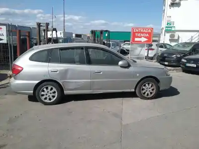 Sloopvoertuig kia rio (bc) a5d van het jaar 2005 aangedreven a5d