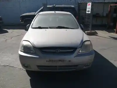 Sloopvoertuig kia rio (bc) a5d van het jaar 2005 aangedreven a5d