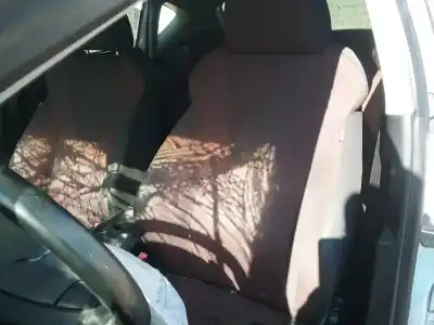 Veicolo di demolizione seat leon (1p1) 1.9 tdi dell'anno 2006 alimentato bxe