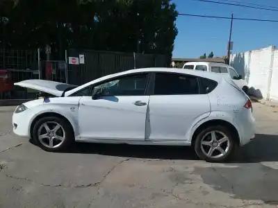 Veicolo di demolizione seat leon (1p1) 1.9 tdi dell'anno 2006 alimentato bxe