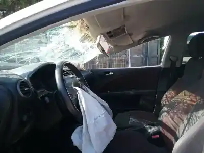 Veicolo di demolizione seat leon (1p1) 1.9 tdi dell'anno 2006 alimentato bxe