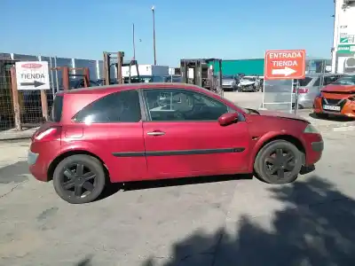 Scrapping Vehicle renault megane ii sedán (lm0/1_) 1.9 dci of the year 2003 powered f9q 8