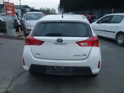 Veículo de Sucata toyota auris (e18) toyota auris do ano 2013 alimentado 2zr