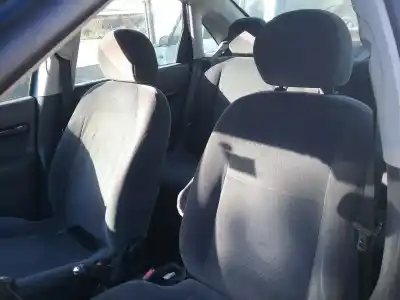 Veículo de Sucata ford focus i sedán (dfw) 1.8 tdci do ano 2003 alimentado f9da