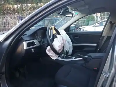 Veículo de Sucata bmw serie 3 berlina (e90) 320d do ano 2010 alimentado n47d20c