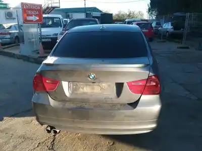 Veículo de Sucata bmw serie 3 berlina (e90) 320d do ano 2010 alimentado n47d20c
