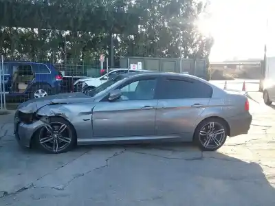 Veículo de Sucata bmw serie 3 berlina (e90) 320d do ano 2010 alimentado n47d20c