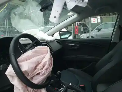 Veículo de Sucata seat leon (5f1) cyv do ano 2015 alimentado cyv